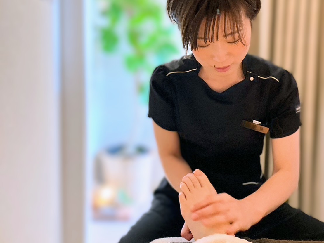 身体だけでなく心も満たすリセットタイムのマッサージルームは喧騒から解放された癒しの個室空間