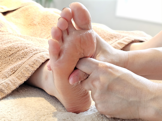 足の冷えやむくみに足裏リフレクソロジー