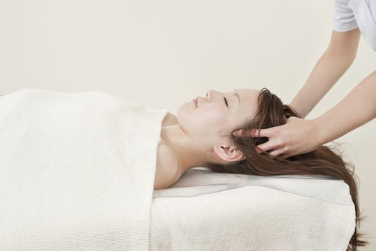 極上睡眠。話題のヘッドスパで眠ってみたい。リセットタイムでマッサージや整体、ヘッドスパ